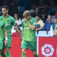 Ødegaard and Isak combine to put Real Sociedad among the leading pack