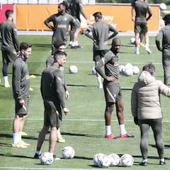 El Atlético, con todo ante el Alavés, menos João Félix