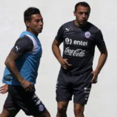 Díaz ingresa en el mediocampo en último ensayo de la Roja