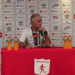 'Pecoso' Castro valora la fuerza aérea del América