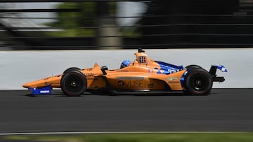 Alonso con el McLaren en Indianapolis