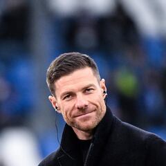 Schweinsteiger ve a Xabi Alonso en el Liverpool