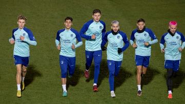 Los jugadores durante el entrenamiento.