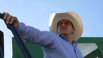 Congreso vota a favor de revocar mandato de Cuauht&eacute;moc Blanco