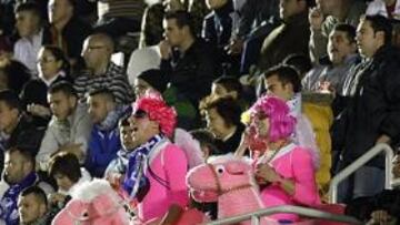 <b>GRAN COLORIDO. </b>La afición del Tenerife, apoyo incondicional del equipo, lucirá sus mejores disfraces.