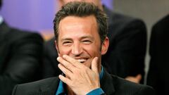 FILE PHOTO: Cast member Matthew Perry smiles at the panel for the NBC television series "Studio 60 on the Sunset Strip" at the Television Critics Association summer 2006 media tour in Pasadena, California July 21, 2006. The series premieres fall of 2006.  REUTERS/Mario Anzuoni/File Photo