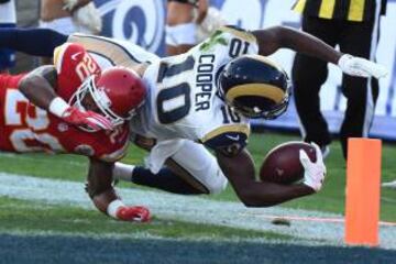 En Los Angeles pueden estar contentos con la afluencia de espectadores en pretemporada, con 171.000 entradas vendidas para dos partidos, todo un ¨¦xito. La afici¨®n vio lucirse a Todd Gurley y tambi¨¦n al rookie Pharoh Cooper. El que sigue dejando sombras y luces es el flamantes #1 del draft, Jared Goff.