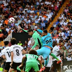 Mamardashvili: de récord en récord en la portería che