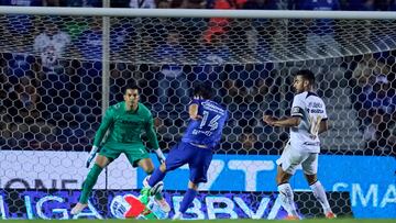 during the Quarterfinals second leg match between Cruz Azul and Pumas UNAM as part of the Torneo Clausura 2024 Liga BBVA MX at Ciudad de los Deportes Stadium on May 12, 2024 in Mexico City, Mexico.