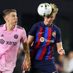 De Jong, ¡de central izquierdo!