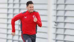 Lucas Ocampos, en un entrenamiento del Sevilla.