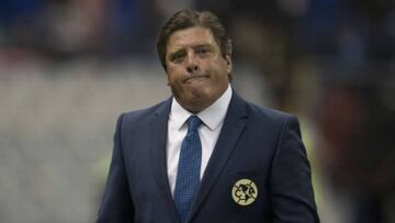 El técnico del América señaló en conferencia de prensa que nota contentos y comprometidos a todos sus jugadores, en relación a las posibles salidas.