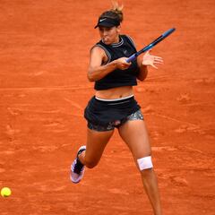 Halep no tiene piedad de Swiatek y Barty espera a Keys en cuartos