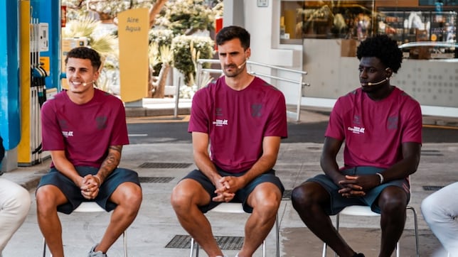 De Miguel, Baldé y Jeremy felices de estar en un “histórico”