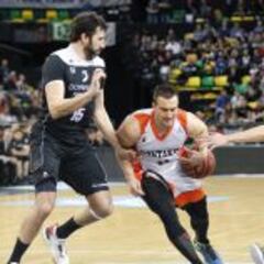 El Bilbao castiga por dentro al Fuenla y vuelve a zona playoff