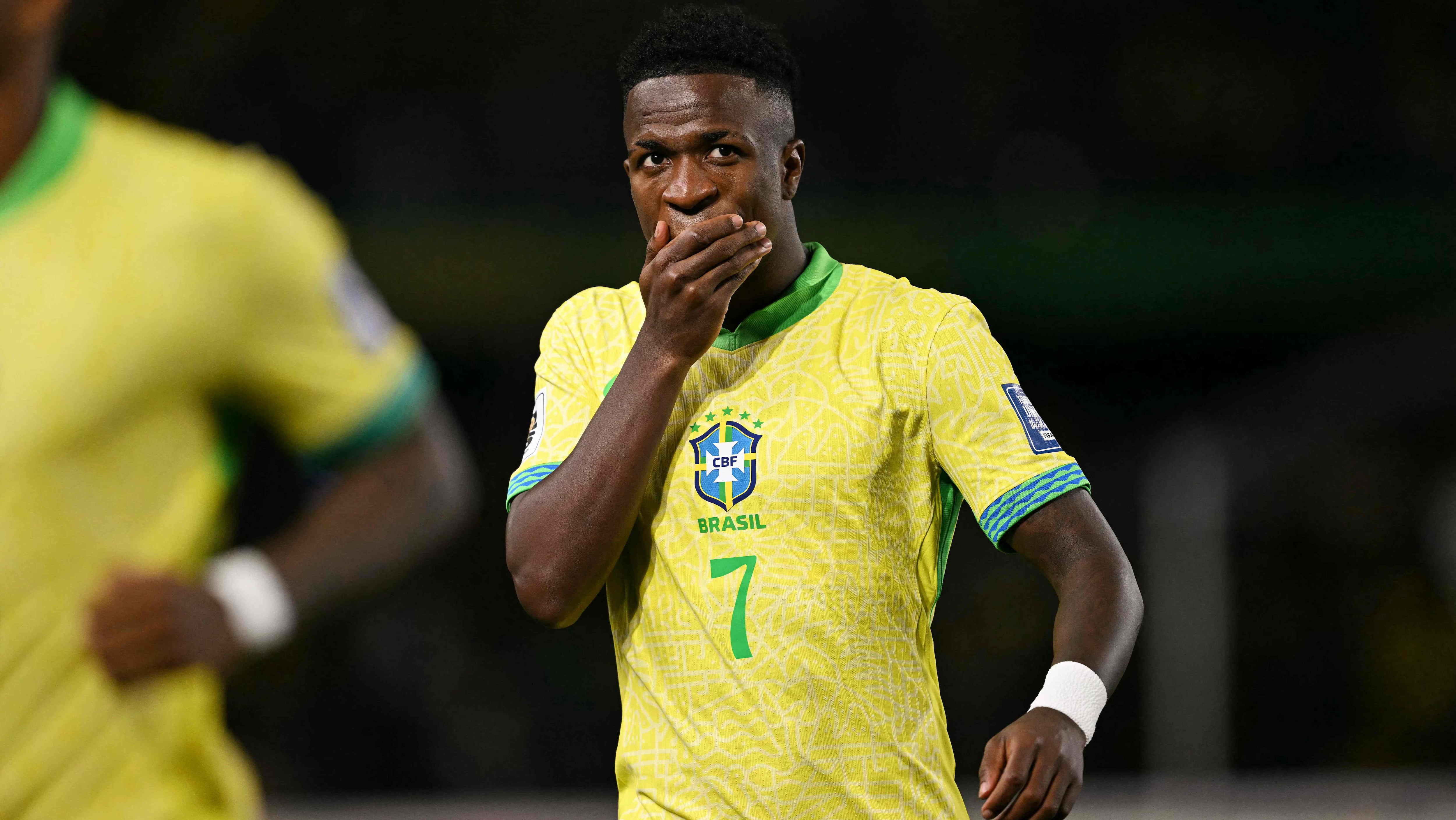 Vinicius tiene otra cara con Brasil