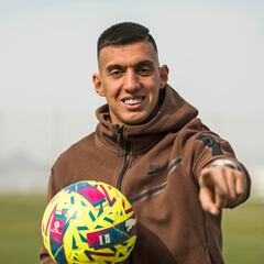 Uzuni: “El equipo bajó conmigo, ahora lo quiero devolver a Primera”