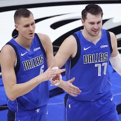 Porzingis y Doncic, guerra fría