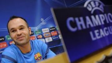Iniesta: "Es una pena que Ibra no juegue mañana"