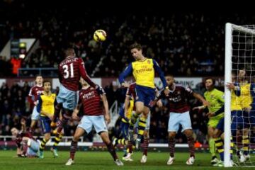 Arsenal logró un trabajado triunfo sobre West Ham United.