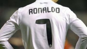 <b>A SIETE.</b> El Real Madrid vuelve a estar a siete puntos del Barcelona.