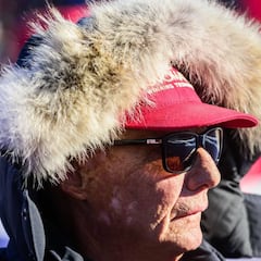 Lauda: "Rosberg ganó el título porque estaba en Mercedes"