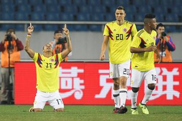 Felipe Pardo celebrando su primer gol con la Selección Colombia y el primero del partido, al minuto 5, ante China.