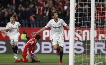 2-0.  Franco Vázquez celebró el segundo gol.