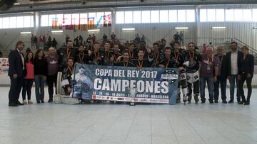 El HC Rubí Cent Patins revalida sus dos títulos de Copa