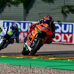 Triplete español con Augusto al frente y escoltado por Acosta y Aldeguer