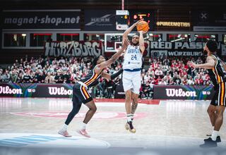 Hunt mantiene al Joventut invicto