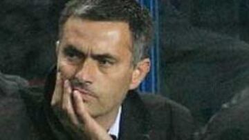 <b>CRÍTICO.</B> El técnico portugués del Chelsea no ha tenido piedad a la hora de analizar la situación que vive el Real Madrid.