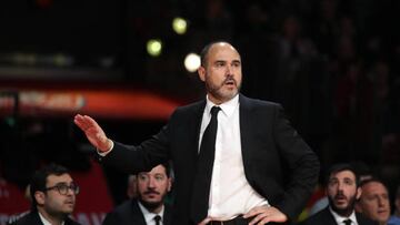 MUNICH, GERMANY - DECEMBER 13: Chus Mateo, Head Coach of Real Madrid in action during the 2022-23 Turkish Airlines EuroLeague Regular Season Round 13 game between FC Bayern Munich and Real Madrid at Audi Dome on December 13, 2022 in Munich, Germany. (Photo by Christina Pahnke/Euroleague Basketball via Getty Images)