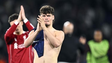 Liverpool's Hungarian defender #06 Milos Kerkez reacts at the end of the UEFA Champions League quarter-final first leg football match between Paris Saint-Germain (PSG) and Liverpool FC at the Parc des Princes stadium in Paris on April 8, 2026. (Photo by JULIEN DE ROSA / AFP)