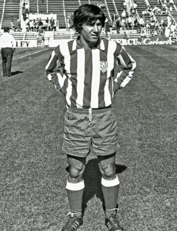 Juanito tuvo un pasado Atlético. En 1970 llegaba al equipo juvenil y en 1972 pasó a la primera plantilla, donde se quedó hasta 1974