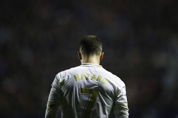 "Ser¨¦ juzgado por mi segundo a?o", dijo la semana pasada, picado en su orgullo. La prioridad del club es que se recupere sin secuelas del tobillo. Ser¨¢ un crack a estrenar.