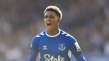 LIVERPOOL, ENGLAND - AUGUST 20: Demarai Gray of Everton celebrates after scoring their 1st goal during the Premier League match between Everton FC and Nottingham Forest at Goodison Park on August 20, 2022 in Liverpool, United Kingdom. (Photo by Simon Stacpoole/Offside/Offside via Getty Images)