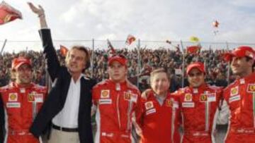 <b>CELEBRACIÓN 2007. </b>El título mundial de Raikkonen, festejado con Montezemolo, junto a él, enmascaró muchos problemas.