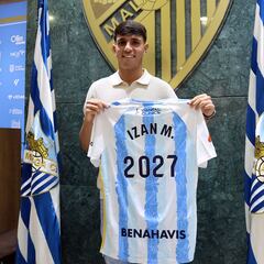 Izan Merino: “En mi cabeza siempre ha estado triunfar en el Málaga”