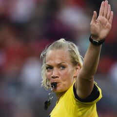 Bibiana Steinhaus cumplirá su sueño: arbitrar en la Bundesliga