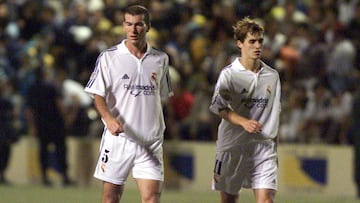 Savio, con Zidane, durante la etapa de ambos en el Real Madrid.