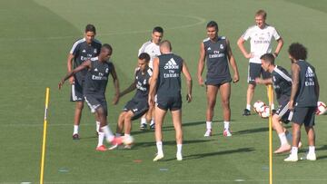 Vinicius struts his stuff in Real Madrid's training-ground 'rondo'