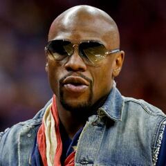 Mayweather dismisses McGregor comparisons as "total disrespect"