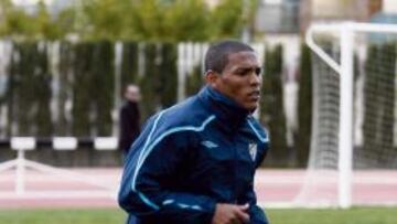 Adriano entrenando