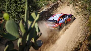 Los Hyundai encabezan el primer asalto en Cerde?a