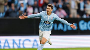 Pablo Durán celebra uno de los dos goles anotados ante la Real Sociedad en Balaídos.