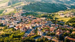 Family builds 300-square-meter home and designs tiny children’s rooms with a purpose