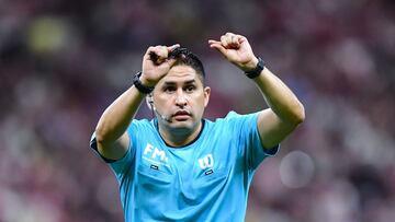 Referee Oscar Mejia during the Semifinals first leg match between Guadalajara and America as part of the Torneo Clausura 2024 Liga BBVA MX at Akron Stadium on May 15, 2024 in Guadalajara, Jalisco, Mexico.