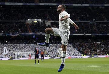 Carvajal celebró el primer gol anotado por Wass en propia puerta.