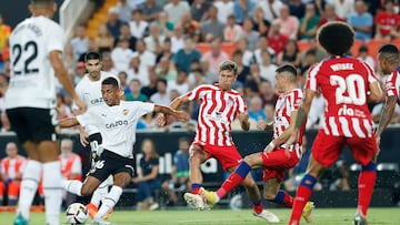 Samuel Lino en el Valencia contra el Atlético.